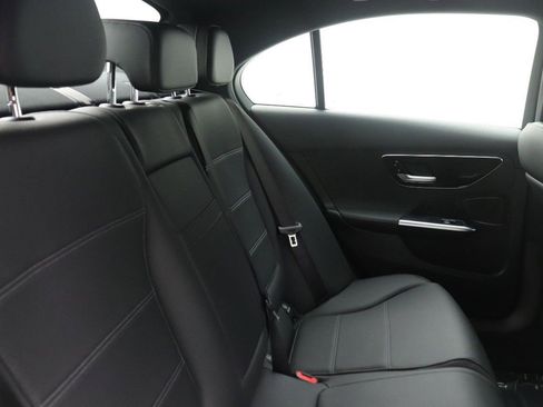 Used 2025 Mercedes-Benz C 300 4MATIC Sedan image 32
