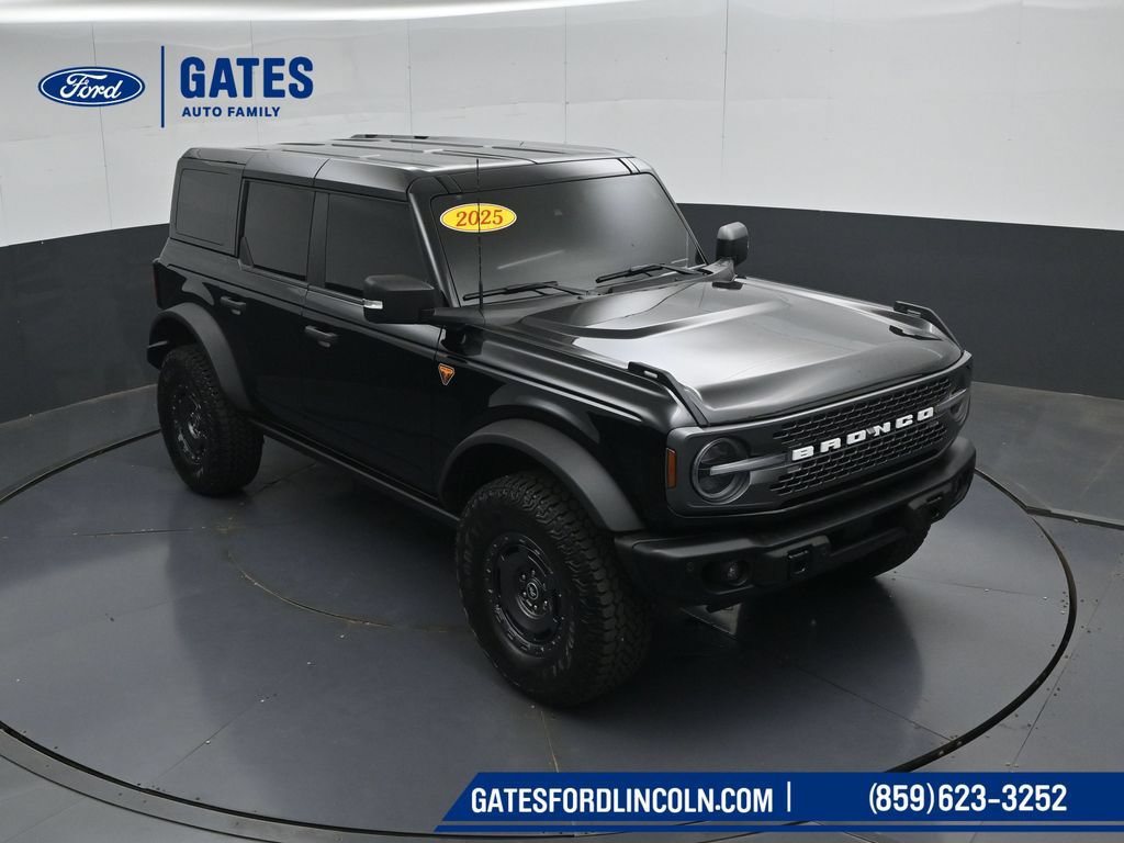 Used 2025 Ford Bronco Badlands AWD/4WD image 48