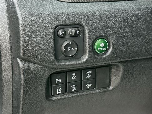 Used 2025 Honda Ridgeline TrailSport image 10