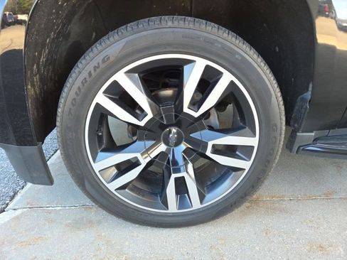 Used 2018 Chevrolet Tahoe LT w/ RST Edition image 62