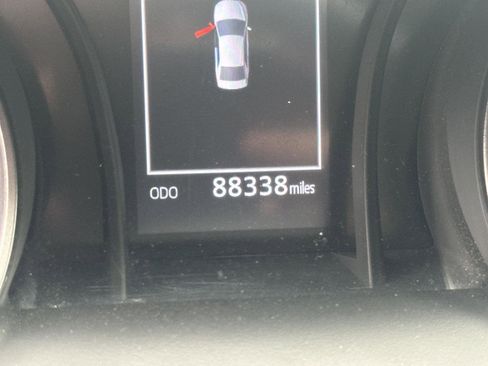 Used 2023 Toyota Camry SE FWD image 13