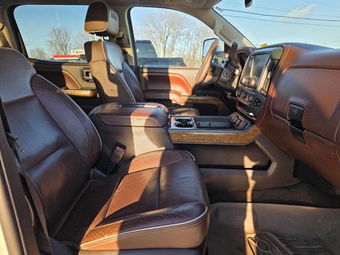 Used 2015 Chevrolet Silverado 3500 High Country w/ Duramax Plus Package image 22