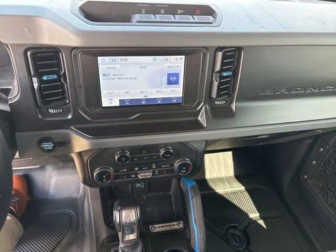 Used 2022 Ford Bronco Black Diamond AWD/4WD image 13