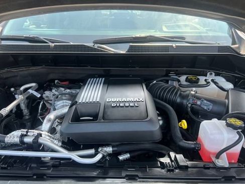 Certified 2024 Chevrolet Silverado 1500 LTZ image 36