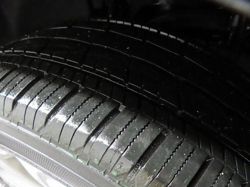 Used 2023 Lincoln Navigator L Reserve w/ Equipment Group 201A image 7