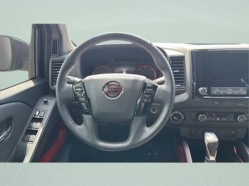 Used 2023 Nissan Frontier PRO-4X w/ Technology Package AWD/4WD image 21