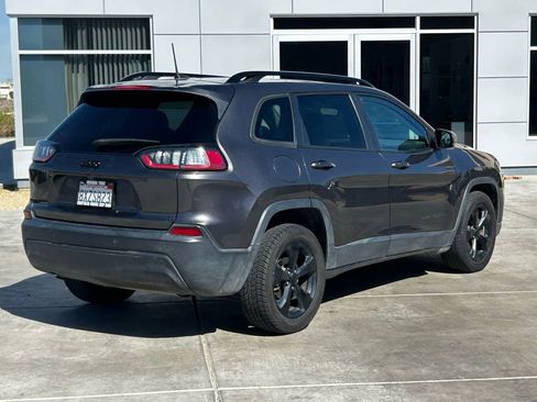 Used 2021 Jeep Cherokee Latitude Plus image 12