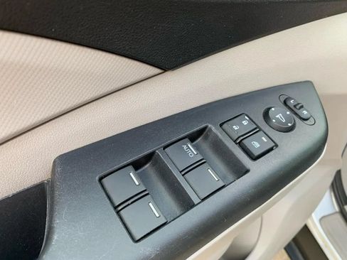 Used 2014 Honda CR-V LX image 18