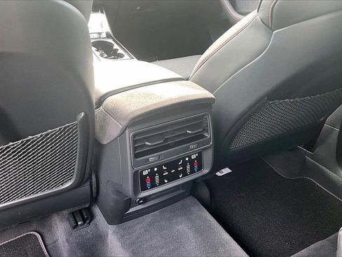 Used 2024 Audi RS Q8 image 18