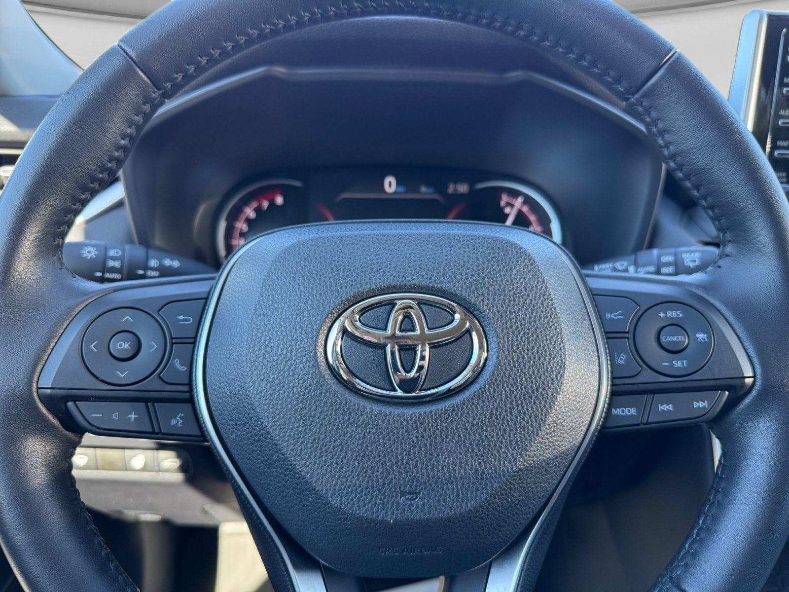 Used 2019 Toyota RAV4 Limited AWD/4WD image 19