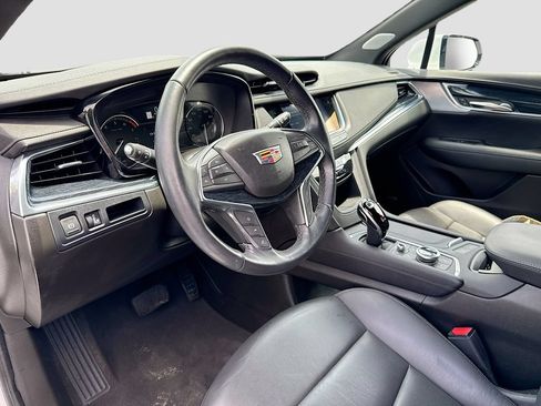 Used 2024 Cadillac XT5 Premium Luxury FWD image 10