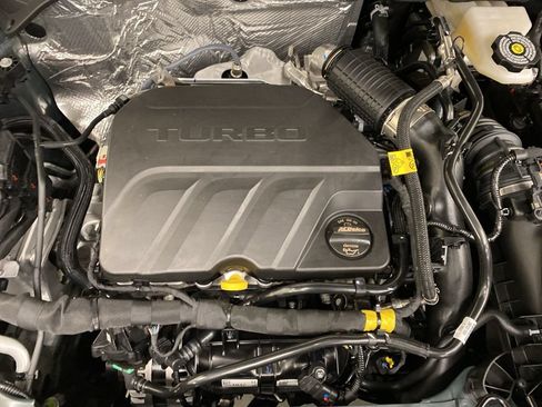 New 2026 Chevrolet Trax LT w/ Driver Confidence Package FWD image 4