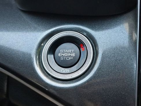 Used 2023 Jeep Grand Cherokee Altitude RWD image 16