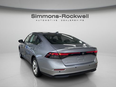 Used 2023 Honda Accord LX image 3