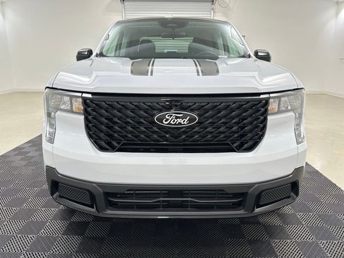 New 2025 Ford Maverick XLT w/ XLT Luxury Package image 2