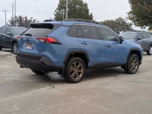 Used 2023 Toyota RAV4 AWD Hybrid image 6