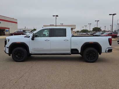 New 2026 GMC Sierra 2500 Denali Ultimate w/ LPO, Black Badging Package