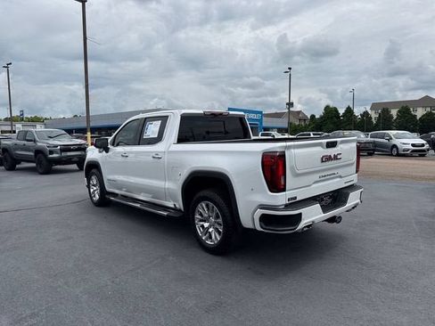 Used 2024 GMC Sierra 1500 Denali w/ Technology Package AWD/4WD image 5
