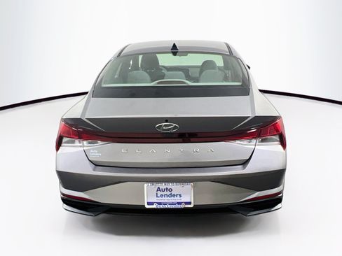 Used 2023 Hyundai Elantra SEL w/ Convenience Package FWD image 6