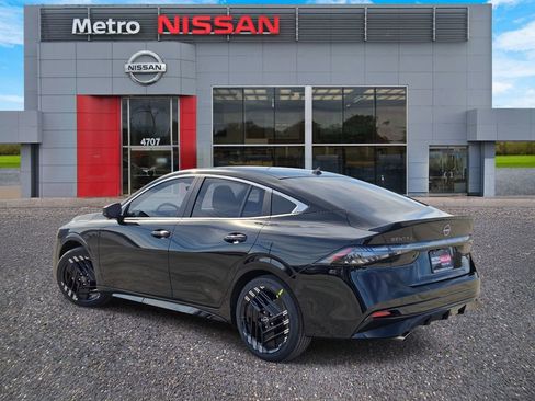 New 2026 Nissan Sentra SR w/ SR Premium Package image 4