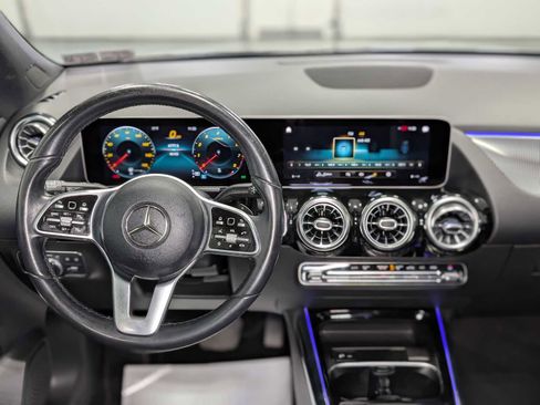 Certified 2021 Mercedes-Benz GLA 250 4MATIC image 5