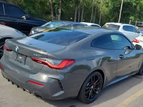 Used 2022 BMW 430i Coupe w/ M Sport Package image 4