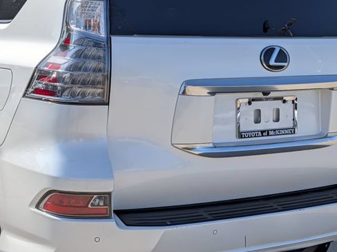 Used 2023 Lexus GX 460 Premium w/ Premium Package AWD/4WD image 8