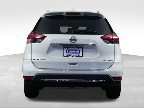 Used 2020 Nissan Rogue SL w/ Premium Package AWD/4WD image 9