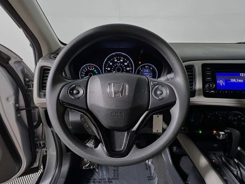Used 2022 Honda HR-V LX image 18