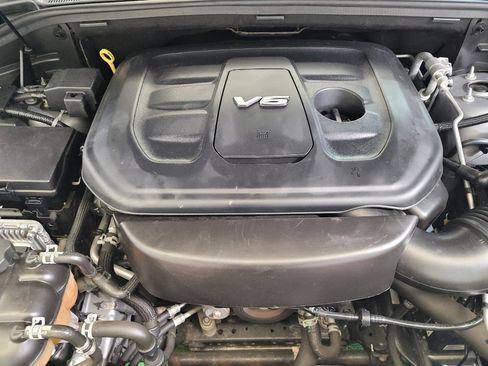 Used 2017 Jeep Grand Cherokee Limited image 30