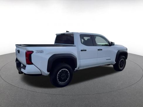 Used 2025 Toyota Tacoma TRD Off-Road image 15