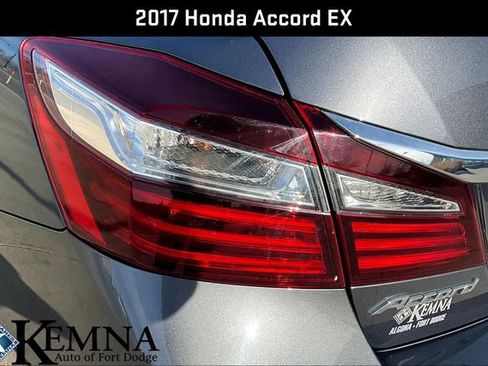 Used 2017 Honda Accord EX image 23