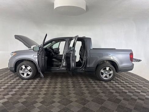 Certified 2025 Honda Ridgeline RTL image 12