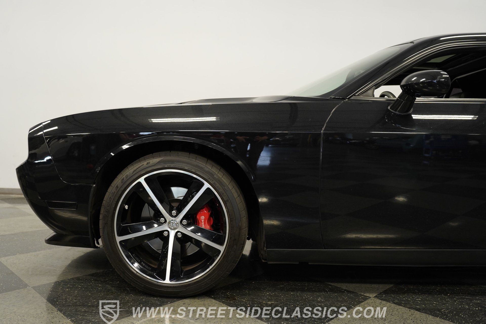 Used 2010 Dodge Challenger SRT8 w/ SRT Option Group II RWD image 23