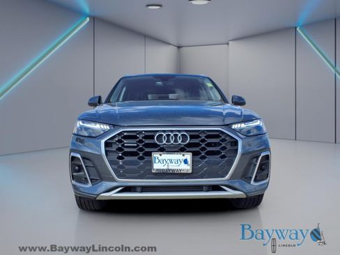 Used 2023 Audi Q5 2.0T Prestige w/ Prestige Package image 5