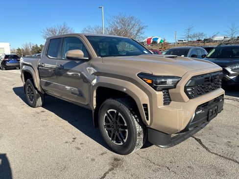 New 2026 Toyota Tacoma TRD Sport image 9