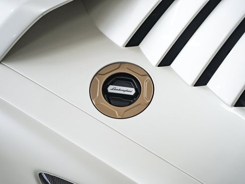 Used 2022 Lamborghini Aventador Countach AWD/4WD image 28