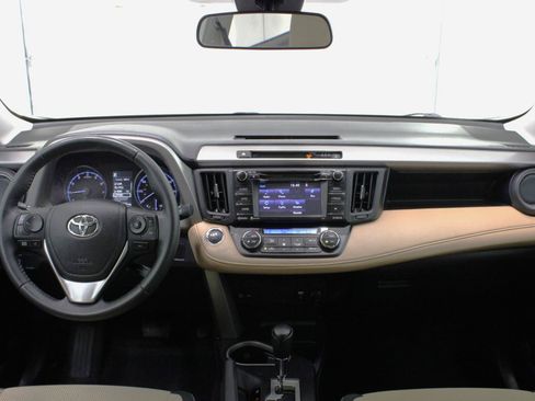 Used 2017 Toyota RAV4 XLE FWD image 50