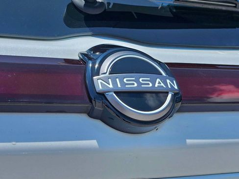 Used 2023 Nissan Kicks SV FWD image 11