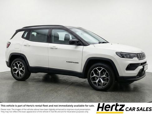 Used 2025 Jeep Compass Limited AWD/4WD image 1