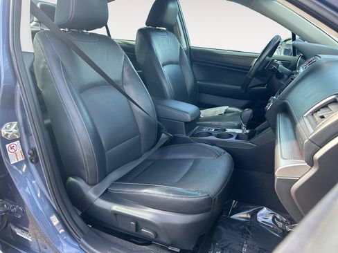 Used 2017 Subaru Legacy 2.5i Limited AWD/4WD image 25