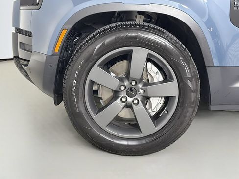 Used 2026 Land Rover Defender 110 S AWD/4WD image 33
