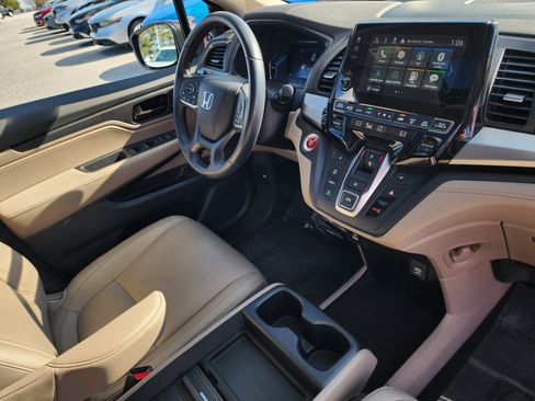 Used 2023 Honda Odyssey EX-L image 15
