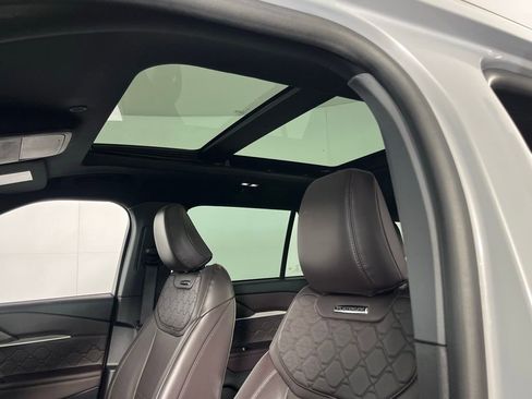 Used 2025 Ford Explorer Platinum w/ LUX Leather Package image 26