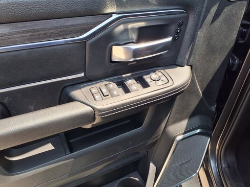 New 2026 RAM 2500 Laramie AWD/4WD image 11