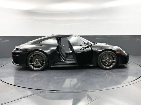 New 2026 Porsche 911 GT3 image 37