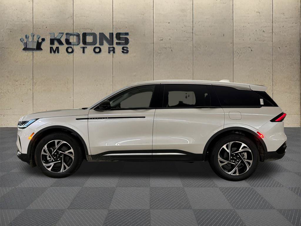 New 2026 Lincoln Nautilus Premier AWD/4WD image 4