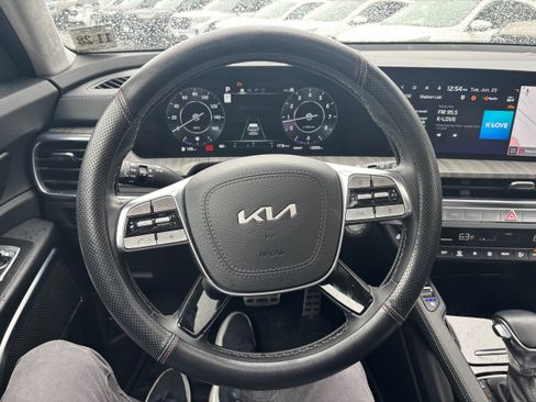 Used 2024 Kia Telluride SX Prestige AWD/4WD image 24