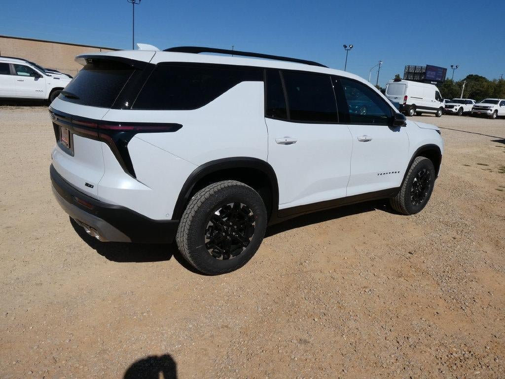 New 2027 Chevrolet Traverse Z71 w/ Enhanced Driving Package AWD/4WD image 4