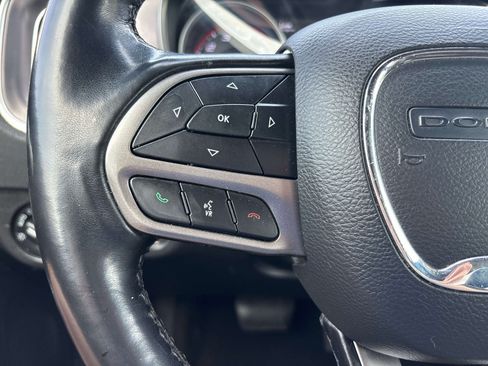 Used 2020 Dodge Charger SXT w/ Leather Interior Group RWD image 18